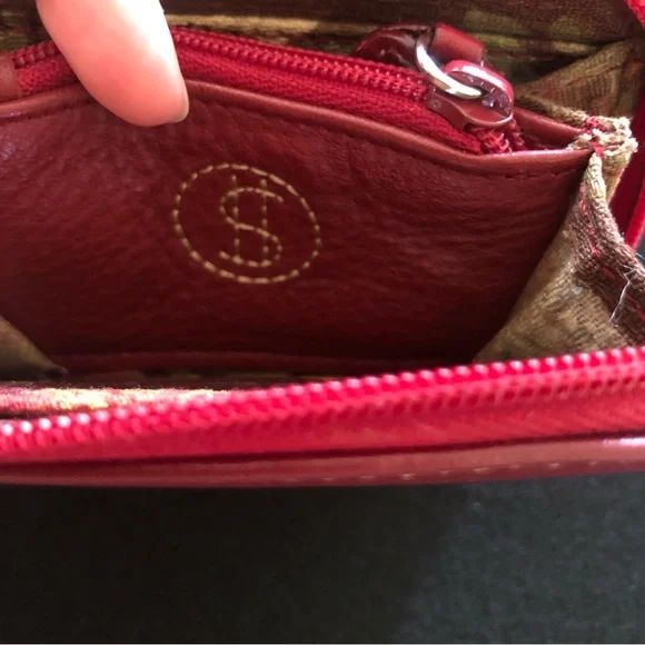 Brighton Tiny Crossbody Bag for your cards and changes - Picture 9 of 14